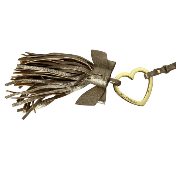 Betsey Johnson Gold Leather Tassel Hang Tag  Heart & Bow w Charm Kitschy - Picture 6 of 7
